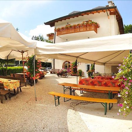 Albergo Nido Verde Chiesa  ภายนอก รูปภาพ